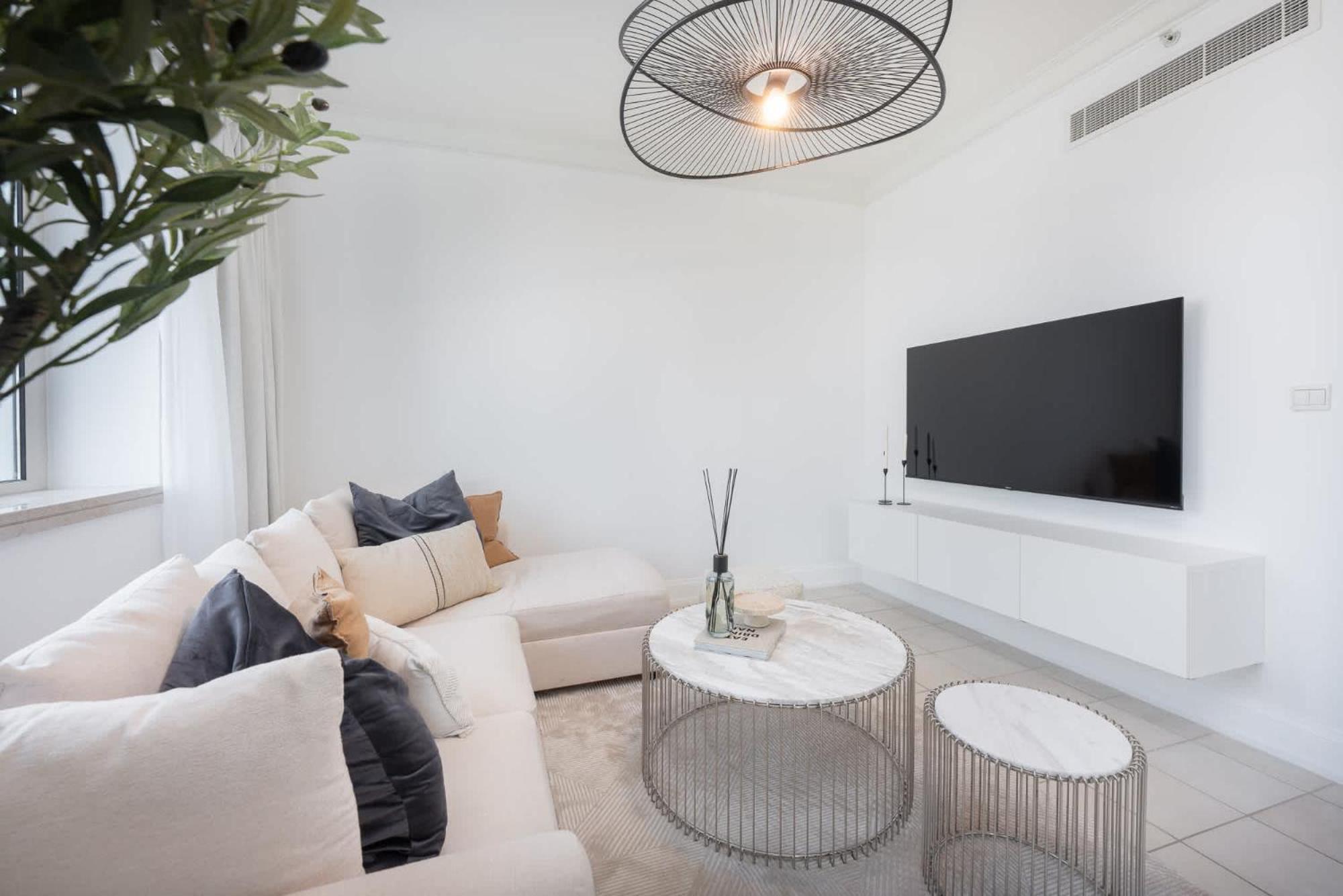 Incredible 2-bedroom Near Marina Mall At Al Murjan Tower Dubai