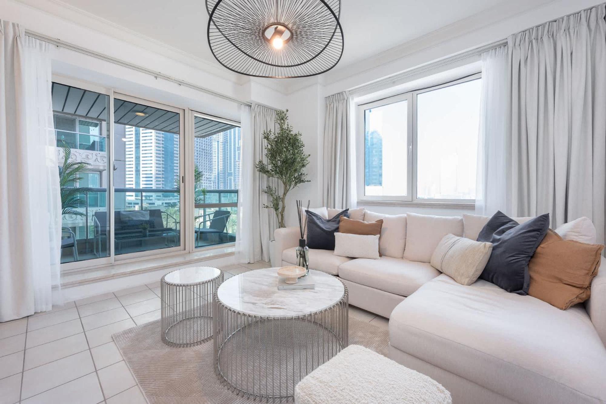Incredible 2-bedroom Near Marina Mall At Al Murjan Tower