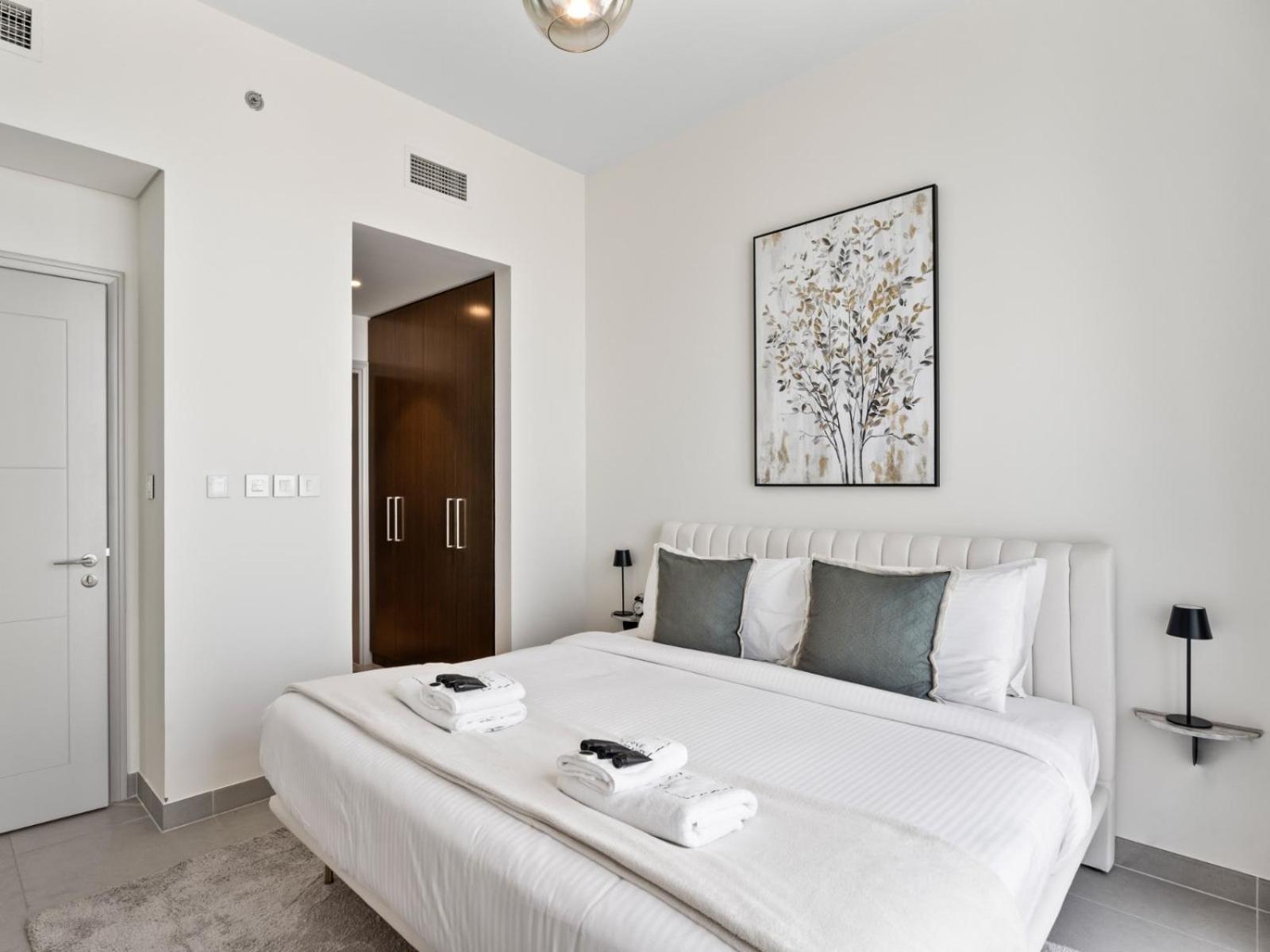 Serene 2bdr In Downtown Apartment Dubai