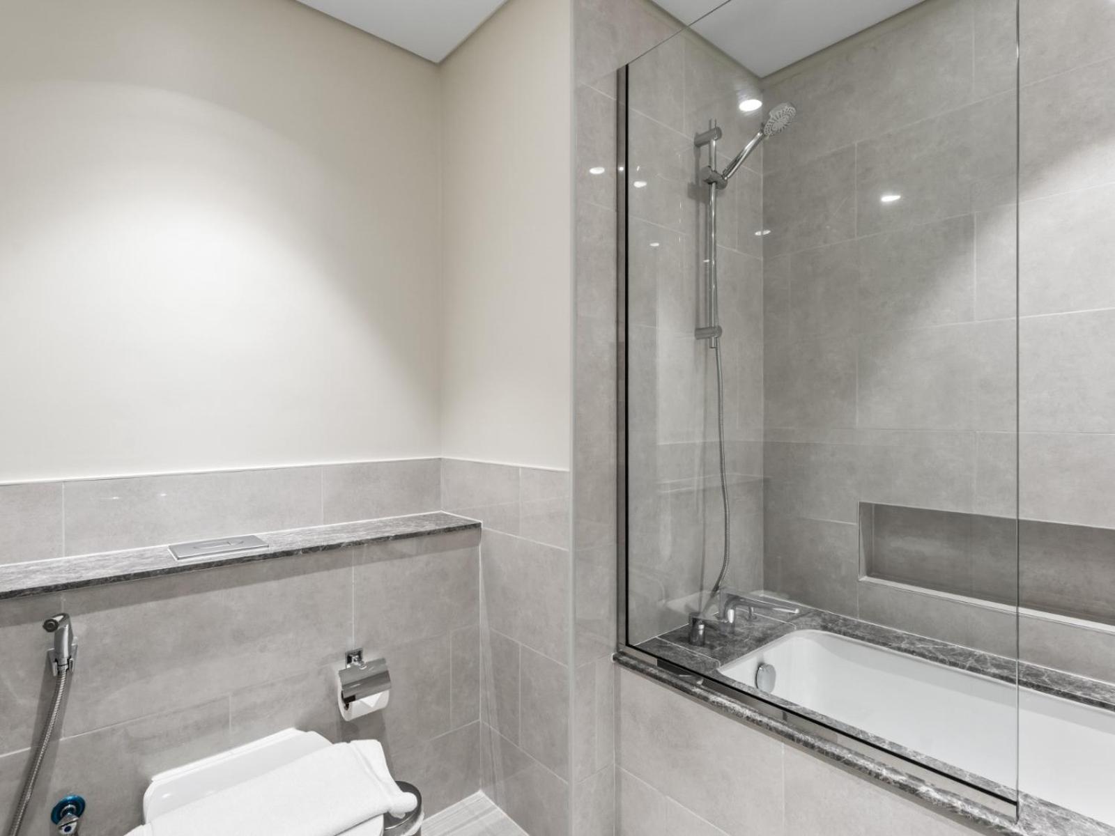 Serene 2bdr In Downtown Dubai