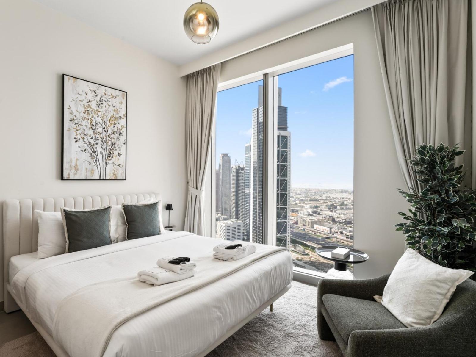 Serene 2bdr In Downtown