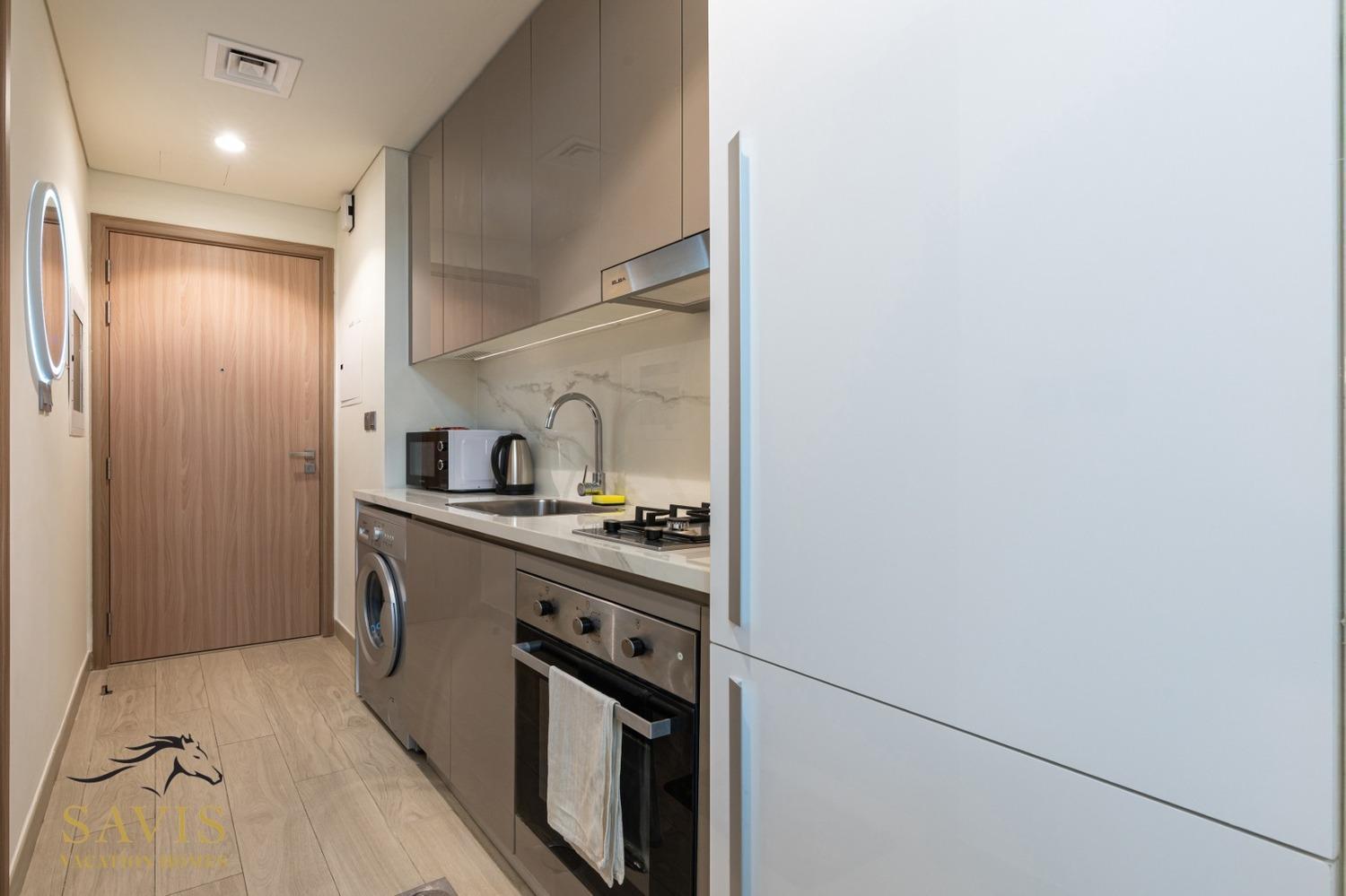 Cozy Brand New In Meydan Dubai
