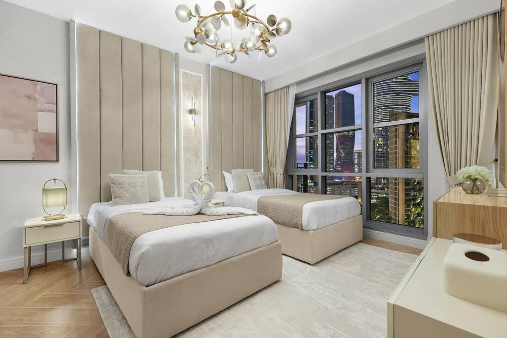 First Class 2br Incredible Burj Khalifa View Apartment Dubai