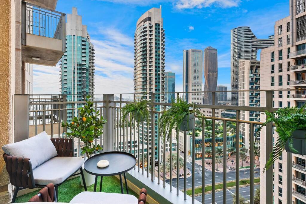 Apartment First Class 2br Incredible Burj Khalifa View Dubai