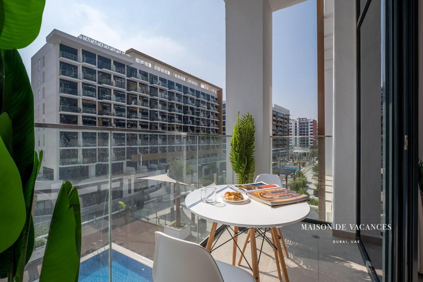 Apartment Santorini Pool View Dubai