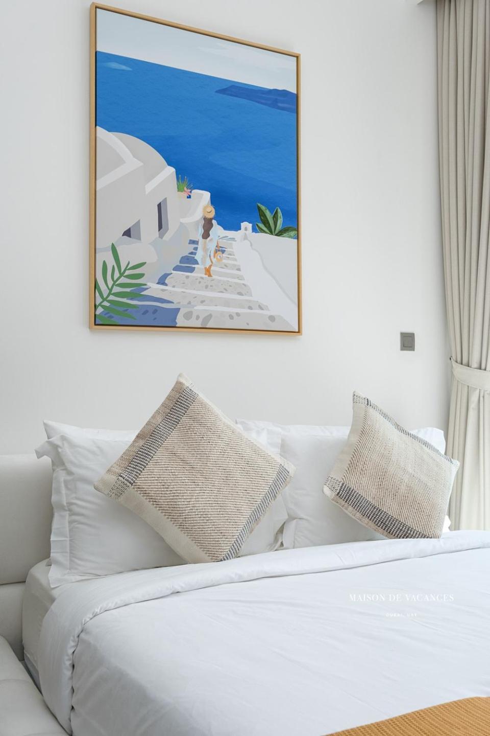 Santorini Pool View Apartment