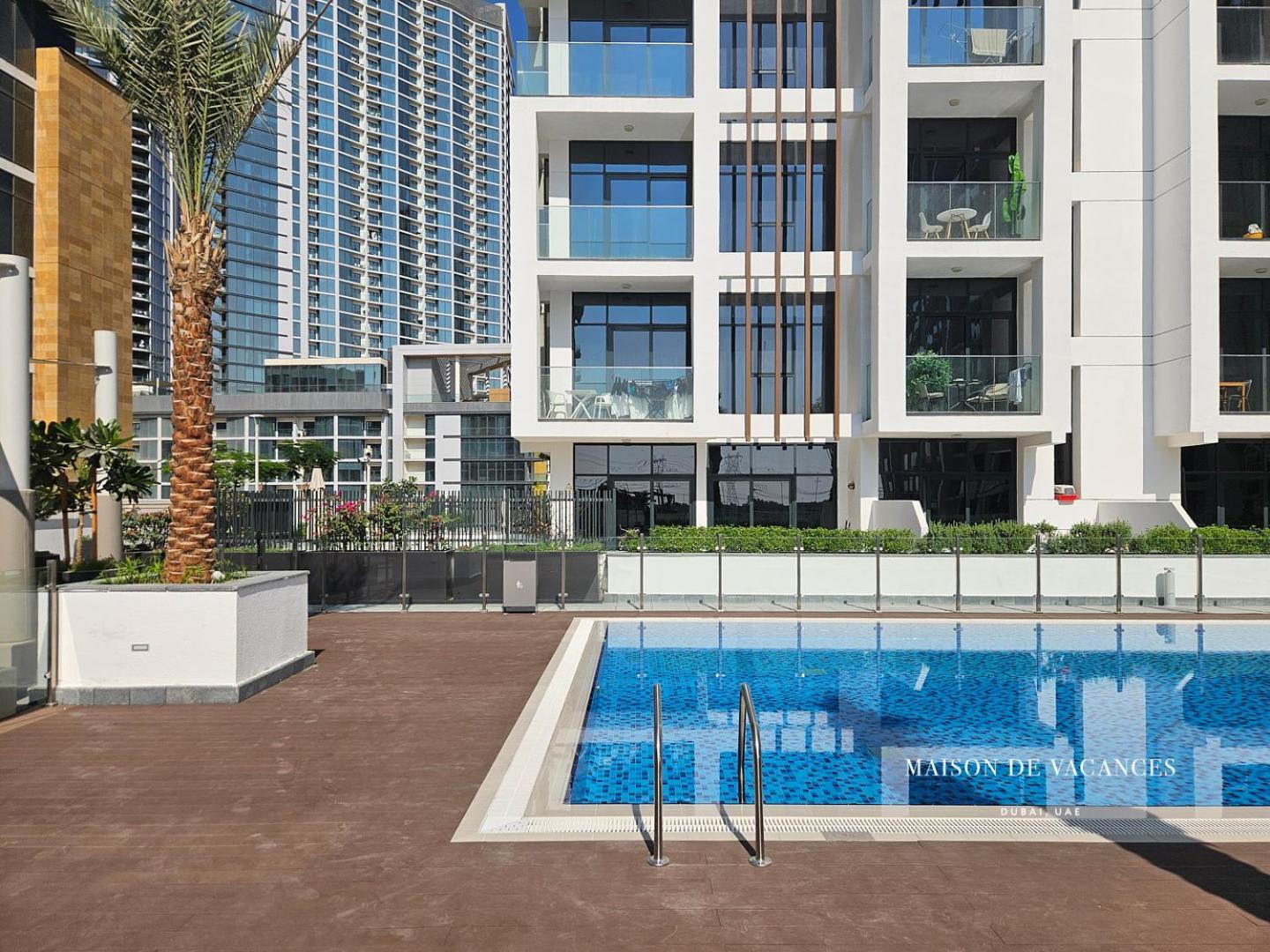 Apartment Santorini Pool View Dubai