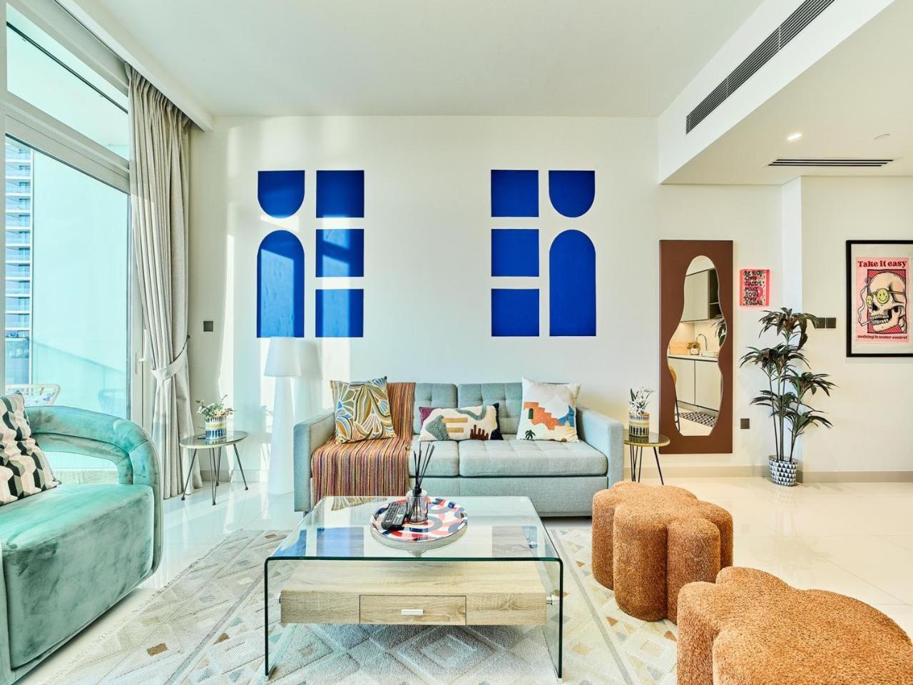 Apartment Beachfront Bliss: Chic 1 Bedroom Retreat By The Sea *