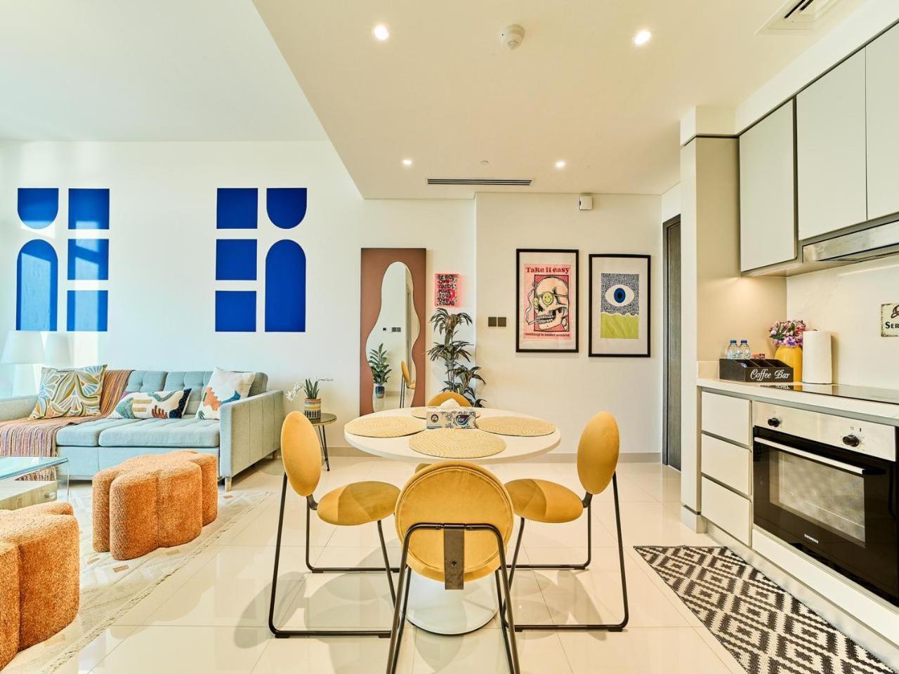 Apartment Beachfront Bliss: Chic 1 Bedroom Retreat By The Sea Dubai