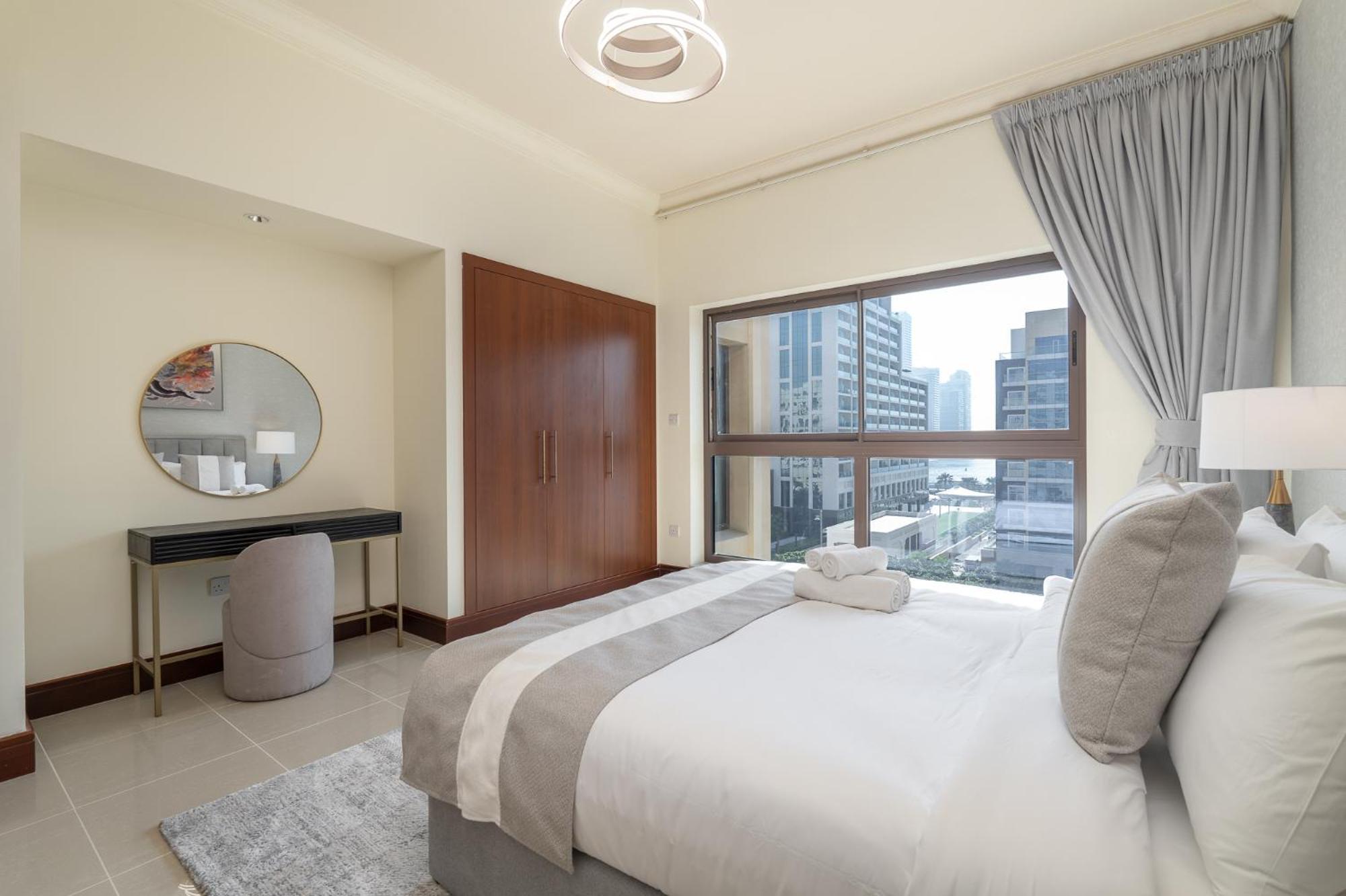 A Phenomenal In Golden Mile 6 Great For 5 Apartment