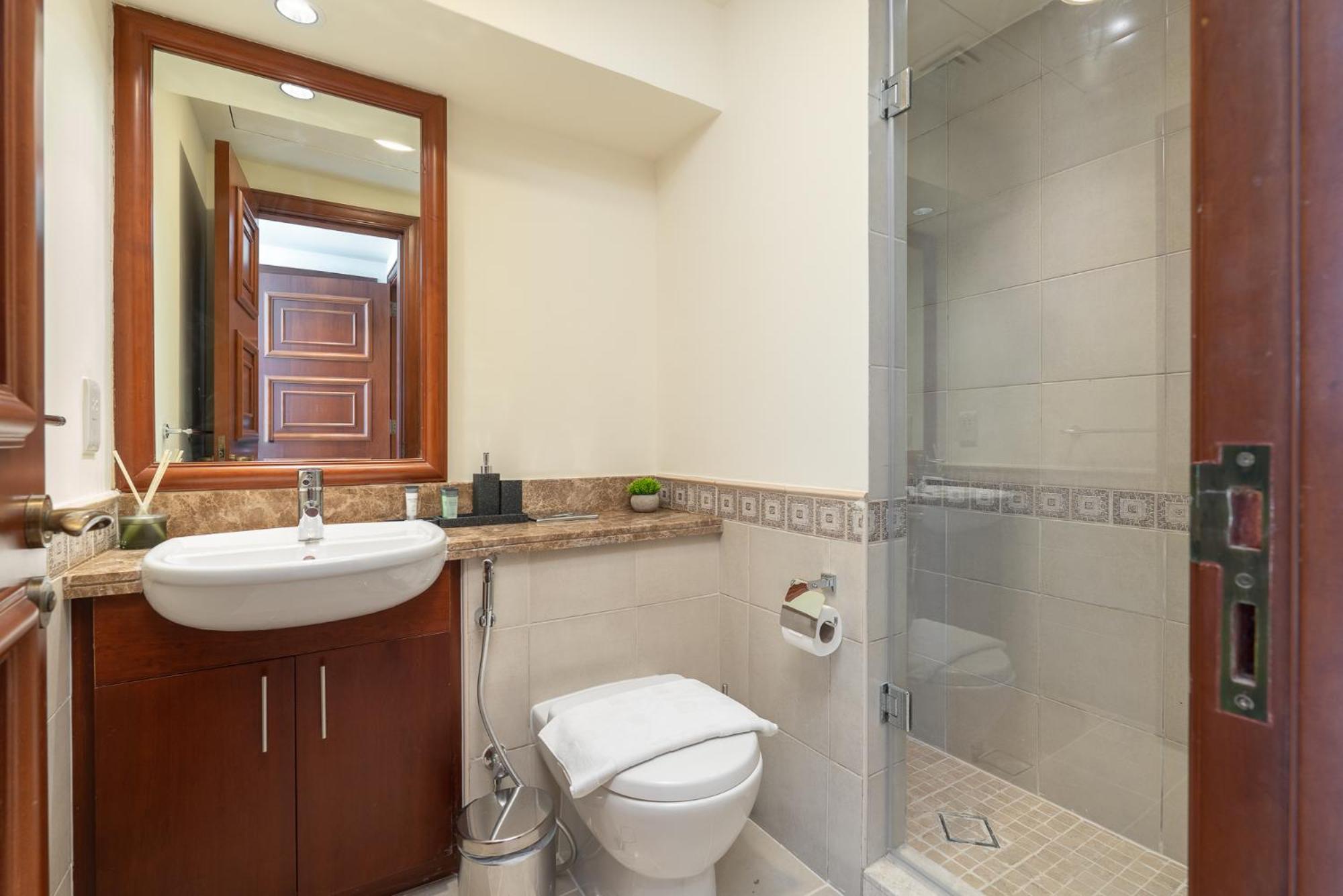 Apartment A Phenomenal In Golden Mile 6 Great For 5 *