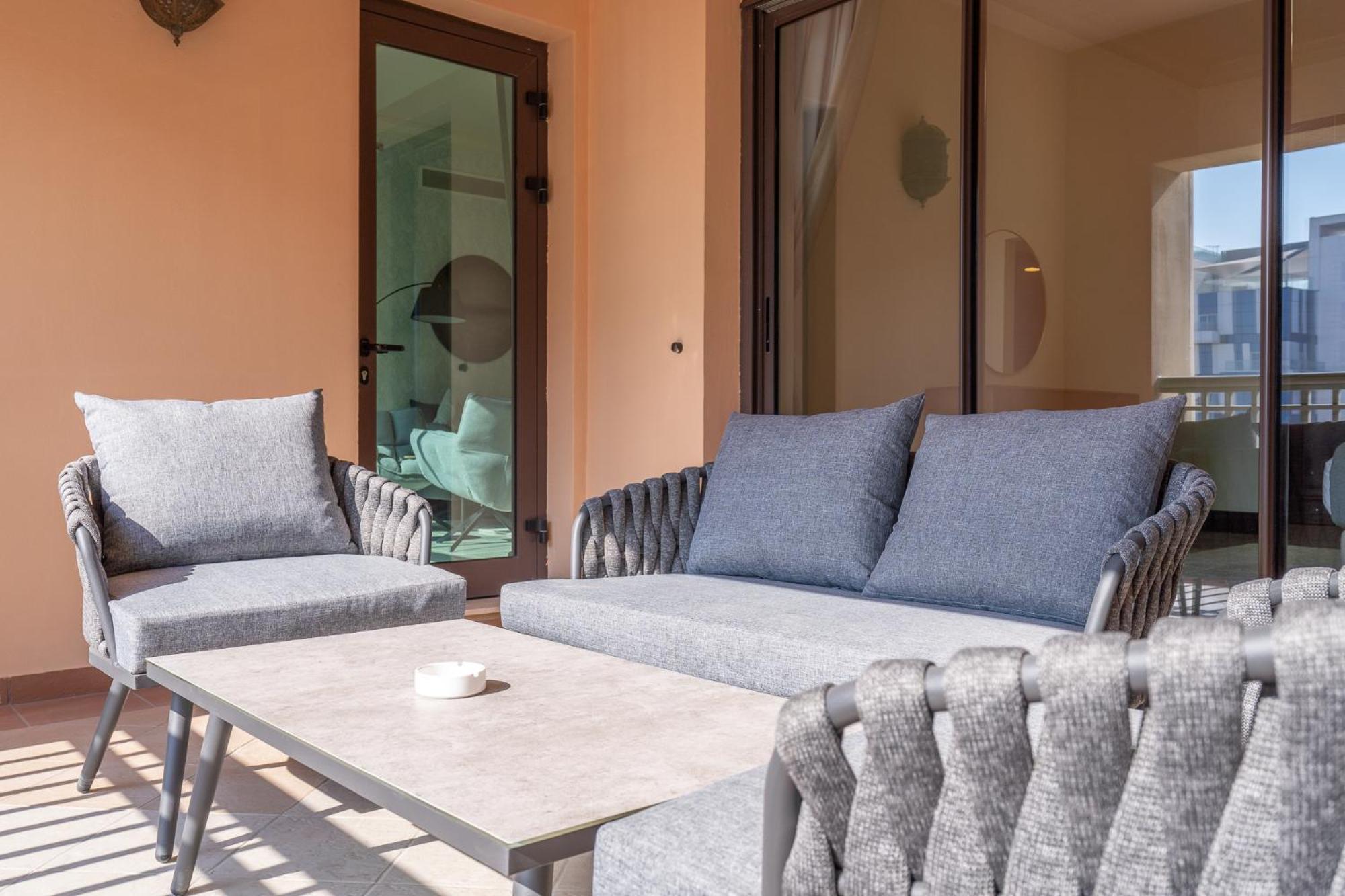 Apartment A Phenomenal In Golden Mile 6 Great For 5 *