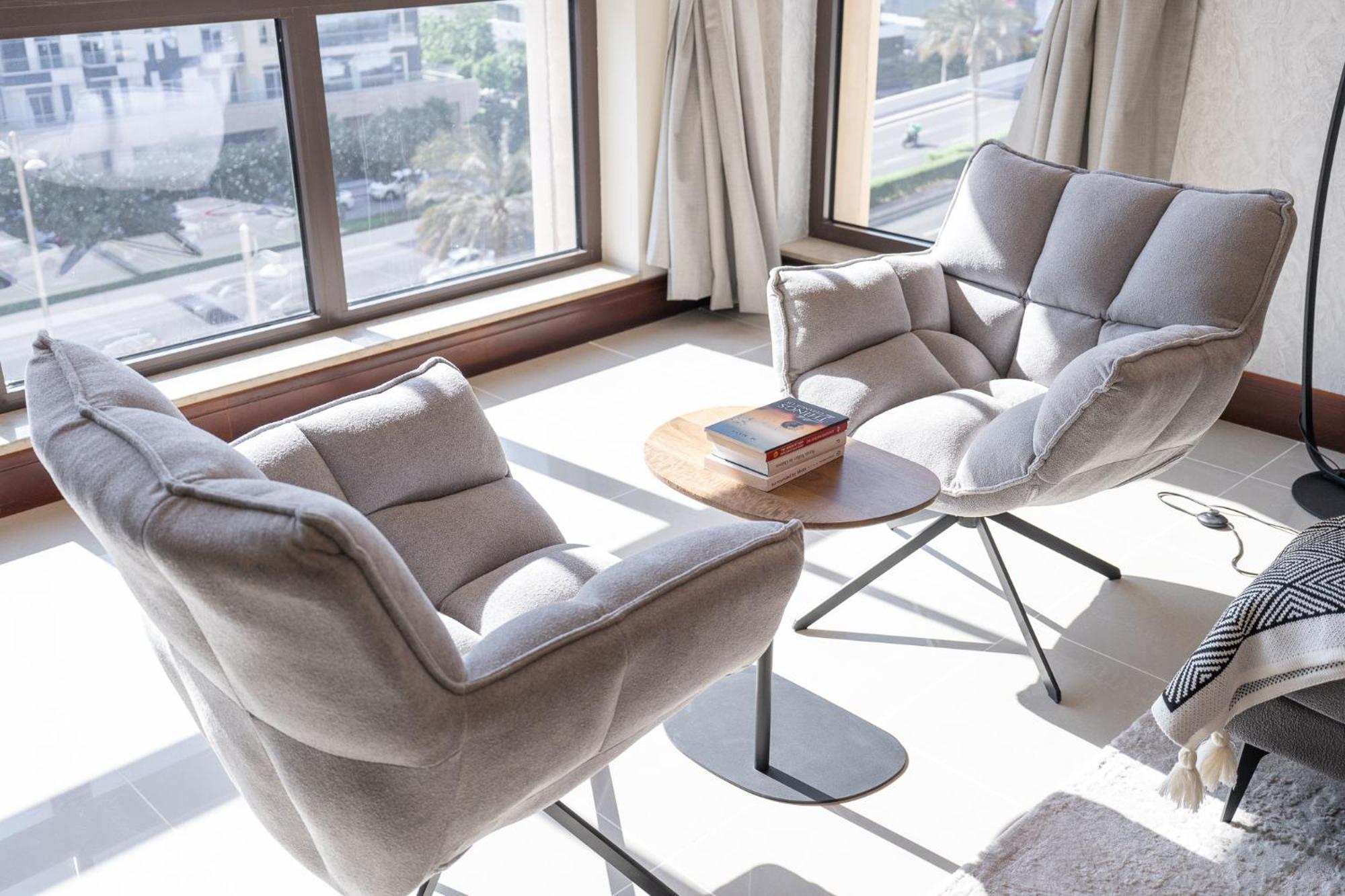 A Phenomenal In Golden Mile 6 Great For 5 * Dubai