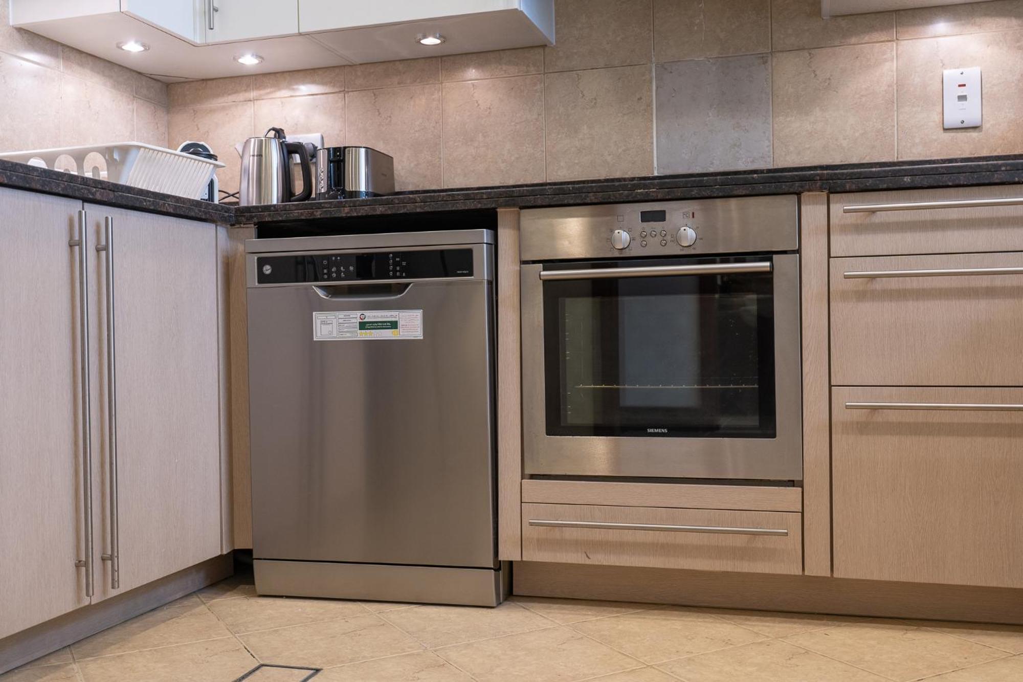 Apartment A Phenomenal In Golden Mile 6 Great For 5