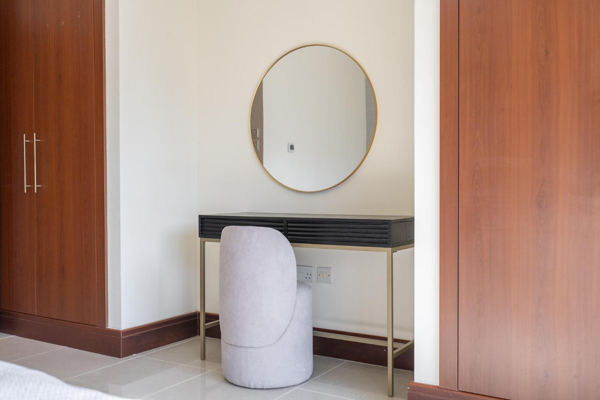 A Phenomenal In Golden Mile 6 Great For 5 Apartment