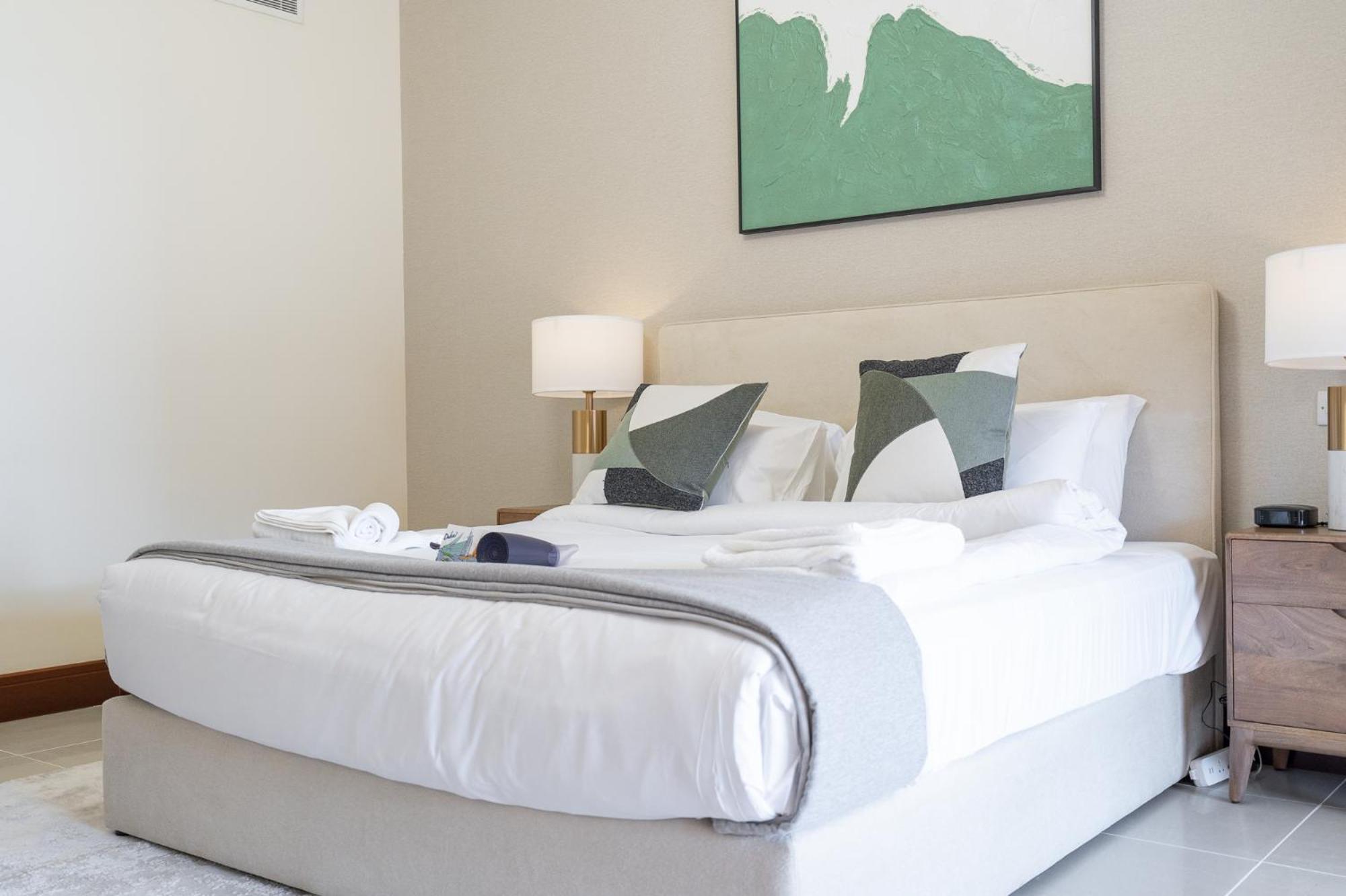 Apartment A Phenomenal In Golden Mile 6 Great For 5 *
