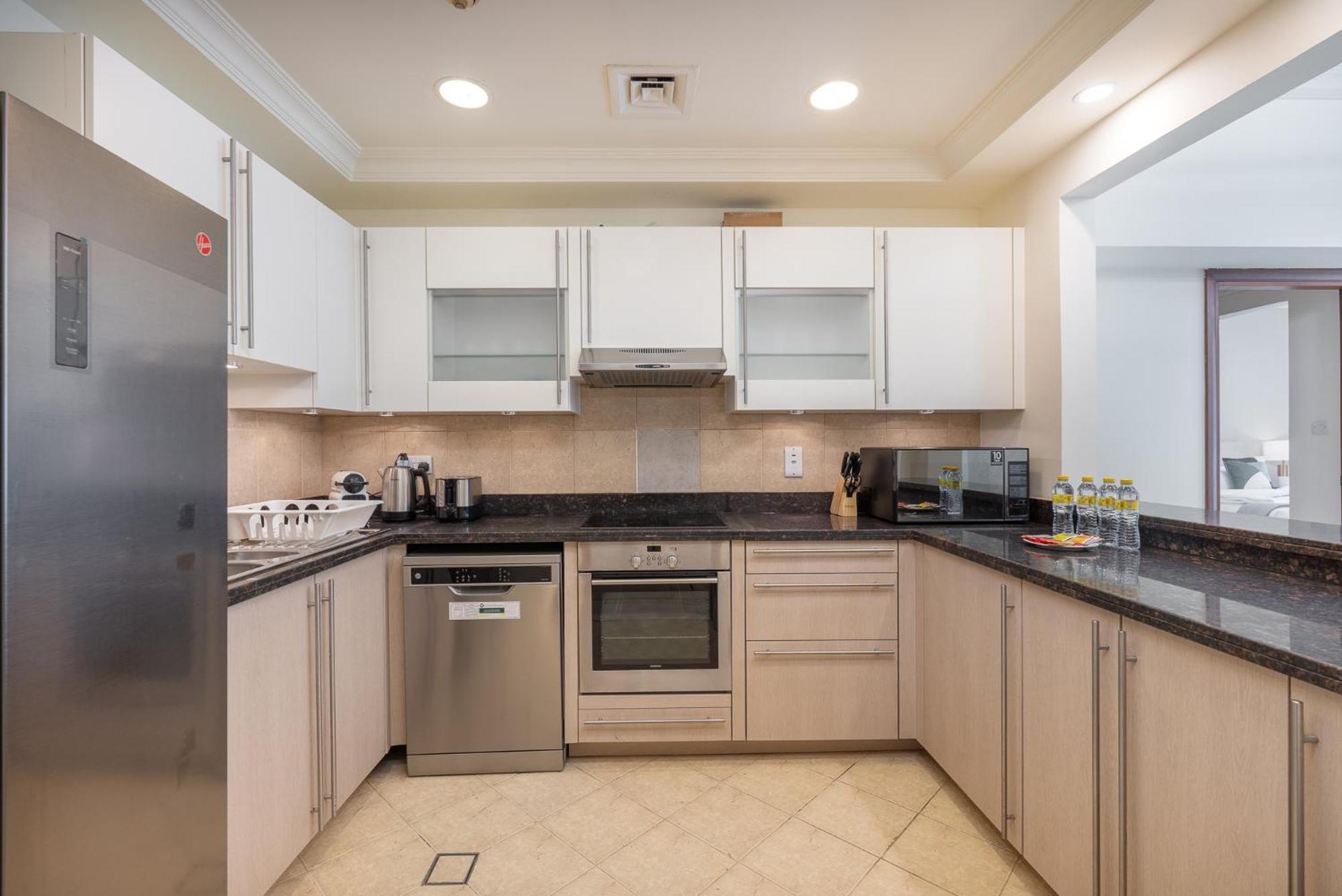 A Phenomenal In Golden Mile 6 Great For 5 Apartment