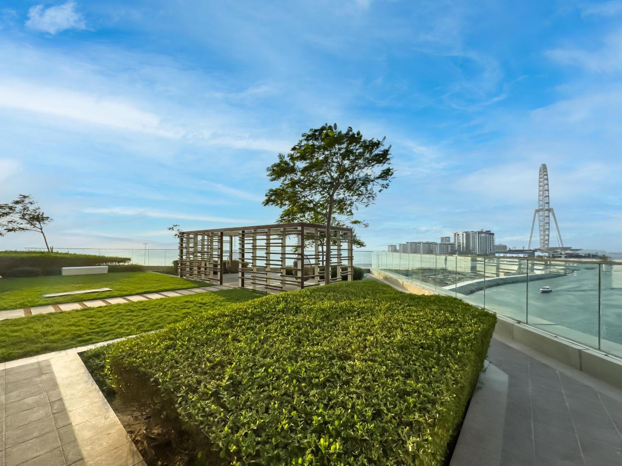 Luxurious 4bdr With Ocean Views In Jbr, Bluewaters