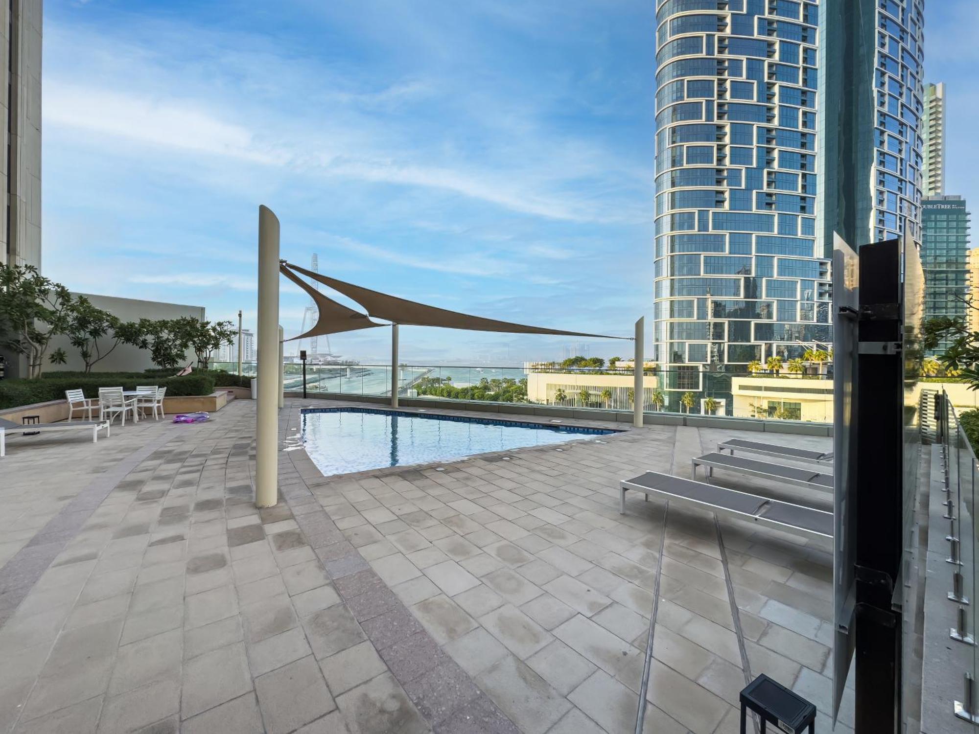 Apartment Luxurious 4bdr With Ocean Views In Jbr, Bluewaters *