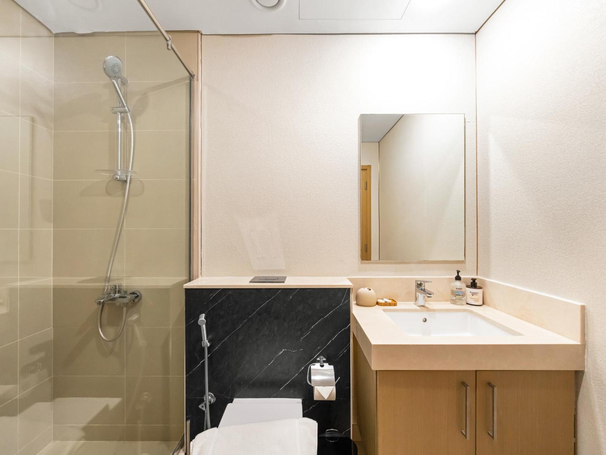 Luxurious 4bdr With Ocean Views In Jbr, Bluewaters Dubai