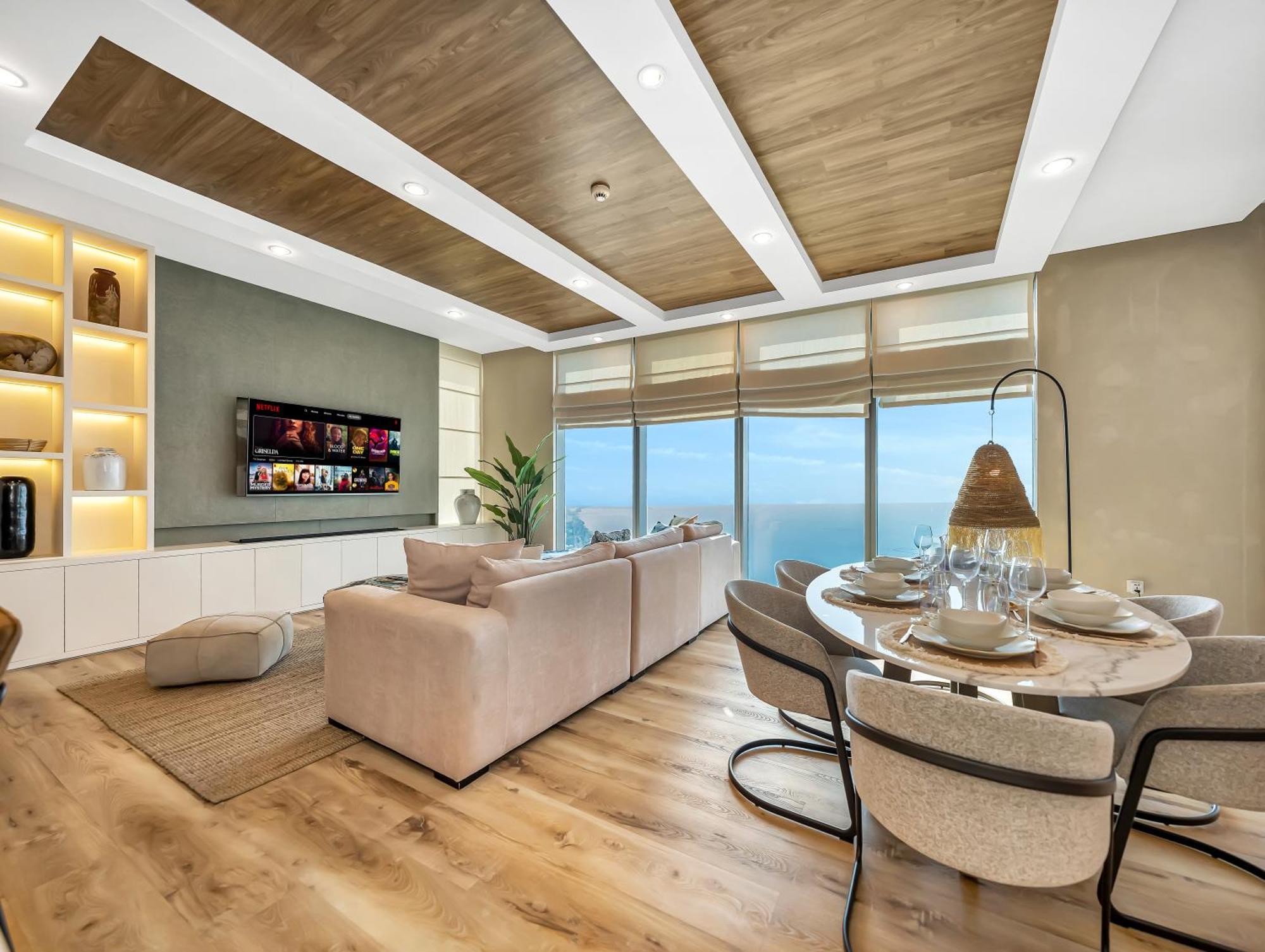 Luxurious 4bdr With Ocean Views In Jbr, Bluewaters