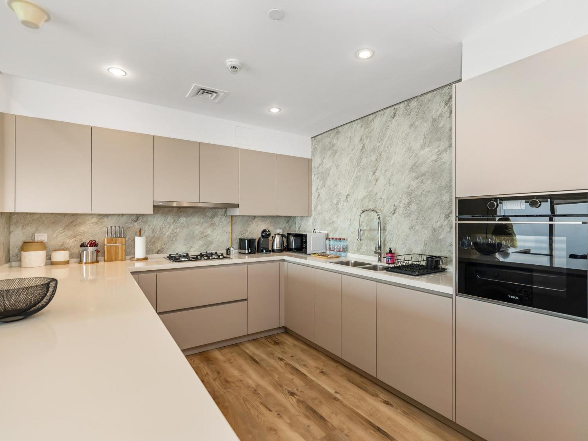 Luxurious 4bdr With Ocean Views In Jbr, Bluewaters Apartment Dubai
