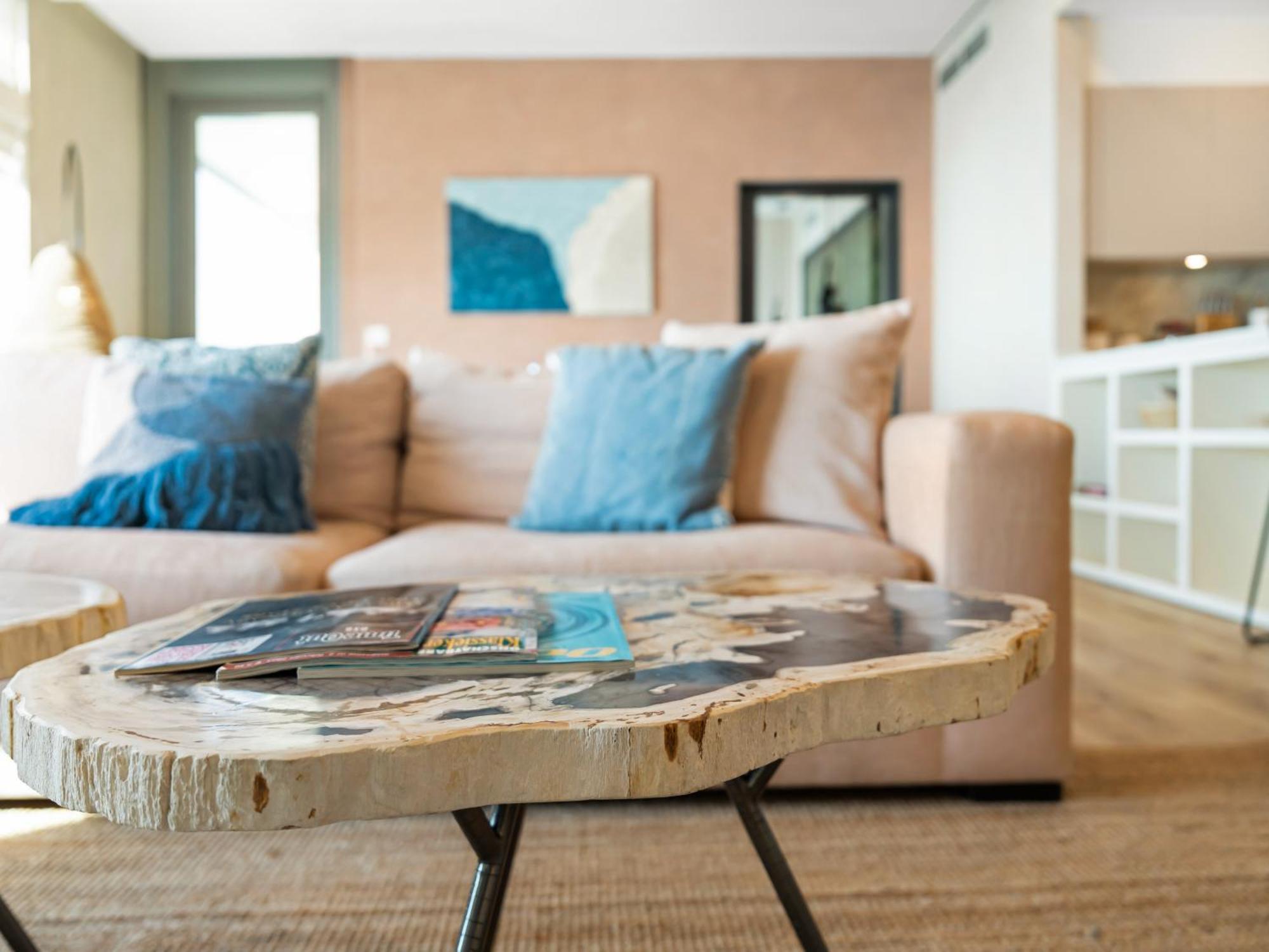 Luxurious 4bdr With Ocean Views In Jbr, Bluewaters Dubai
