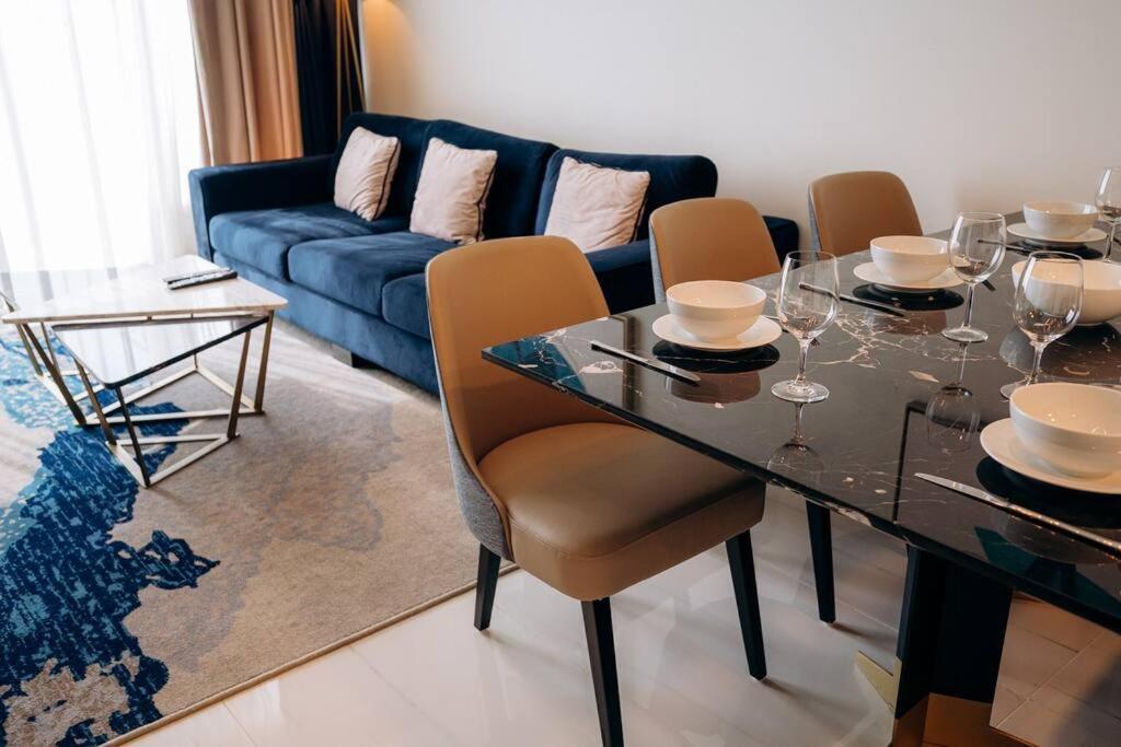 Stunning 2-bedroom Near Palmjumeirah Apartment Dubai