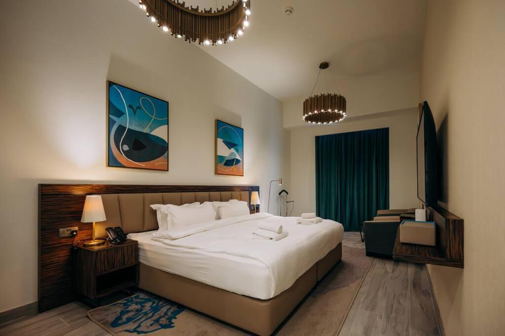 Stunning 2-bedroom Near Palmjumeirah * Dubai