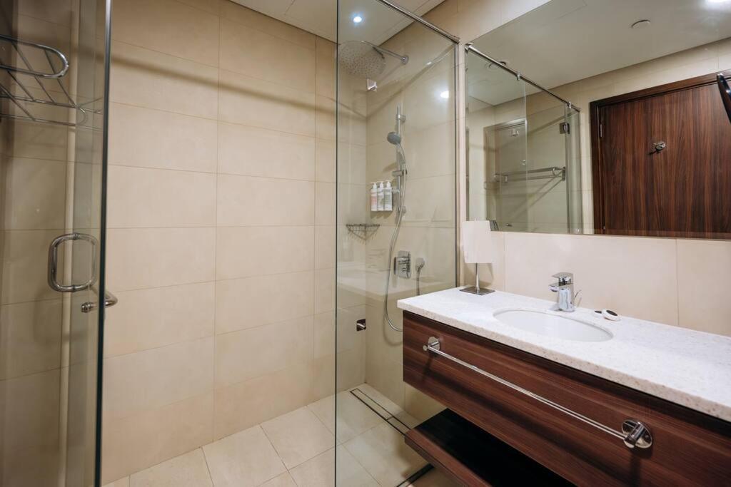 Stunning 2-bedroom Near Palmjumeirah Apartment