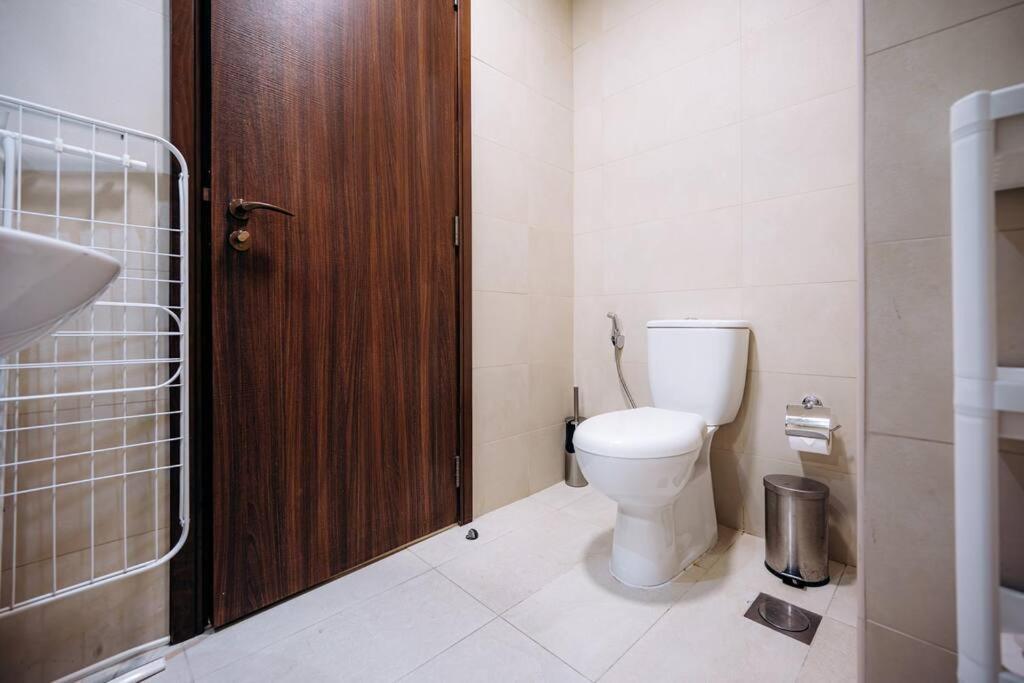 Apartment Stunning 2-bedroom Near Palmjumeirah *
