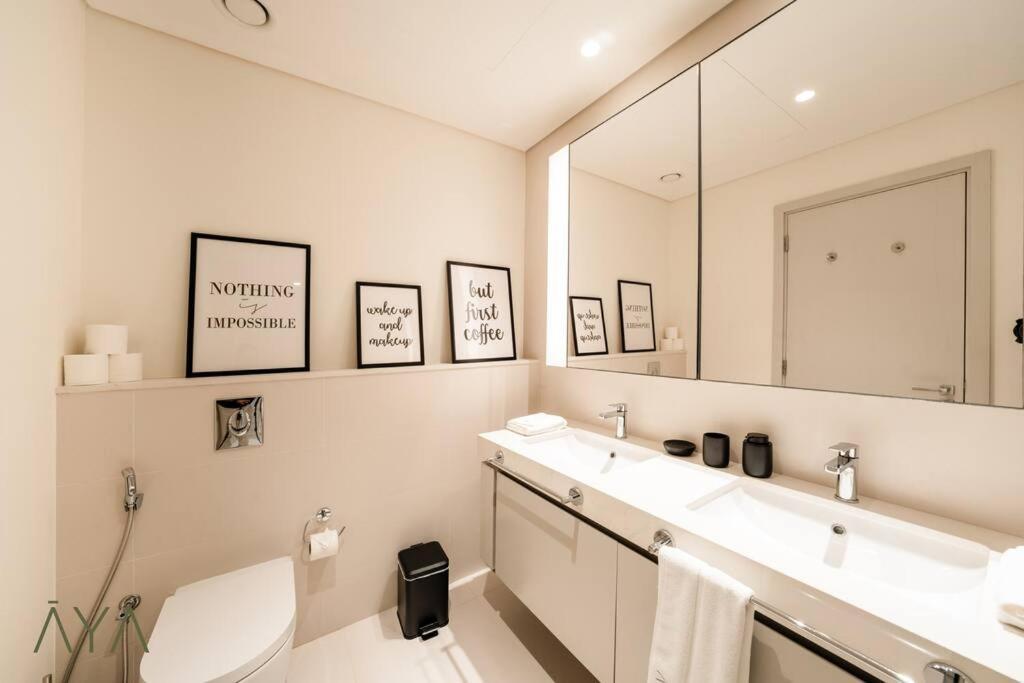 Luxurious 2-br At Sunrise Bay, Emaar Beachfront Apartment Dubai