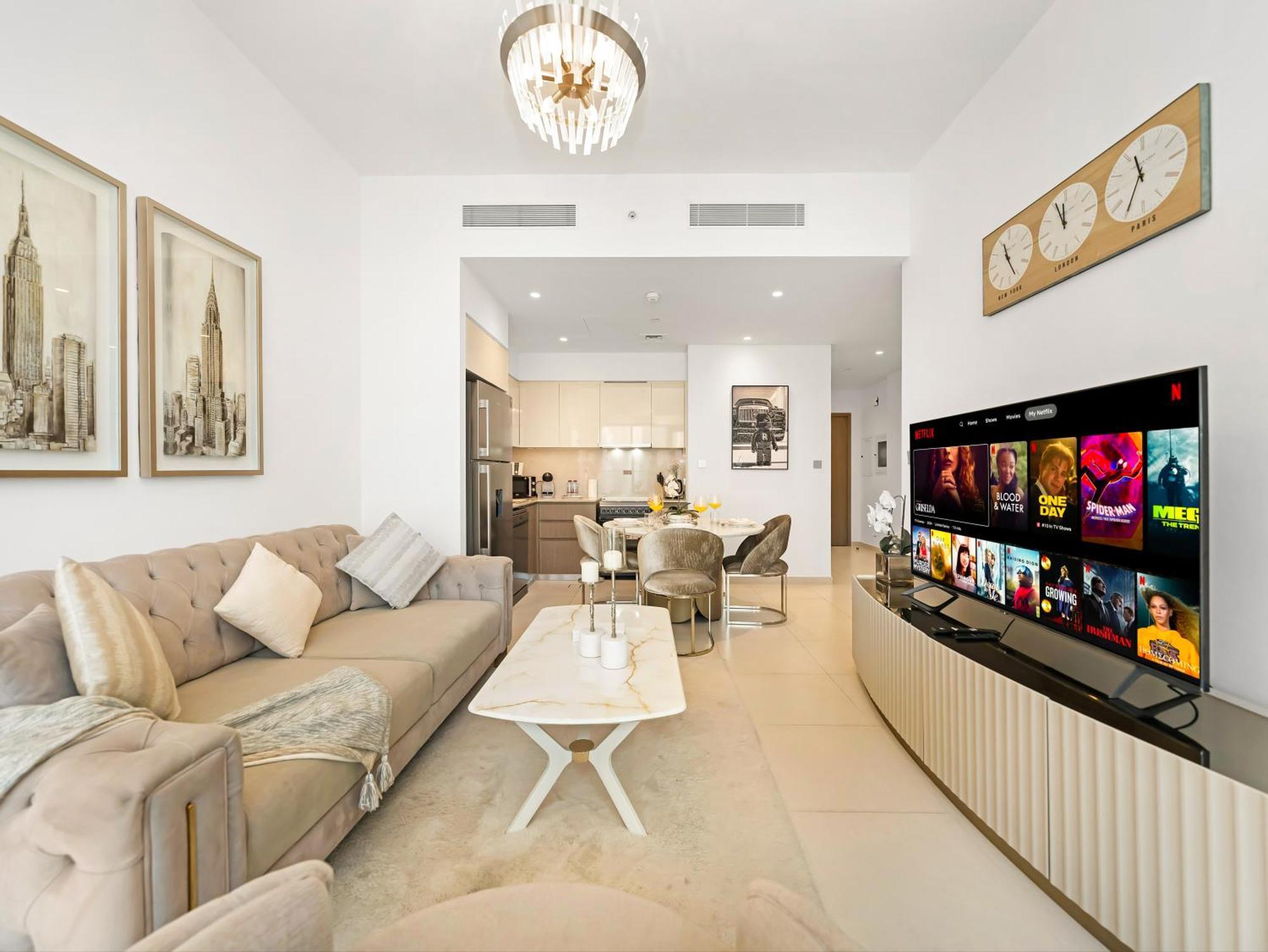 Luxurious In Burj Royale With Led Burj Khalifa Views Opposite Mall Apartment