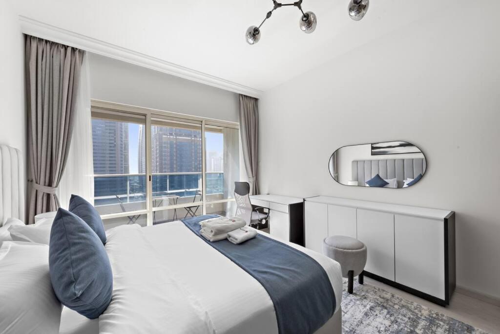 Spacious 1-bedroom In Jlt * Dubai