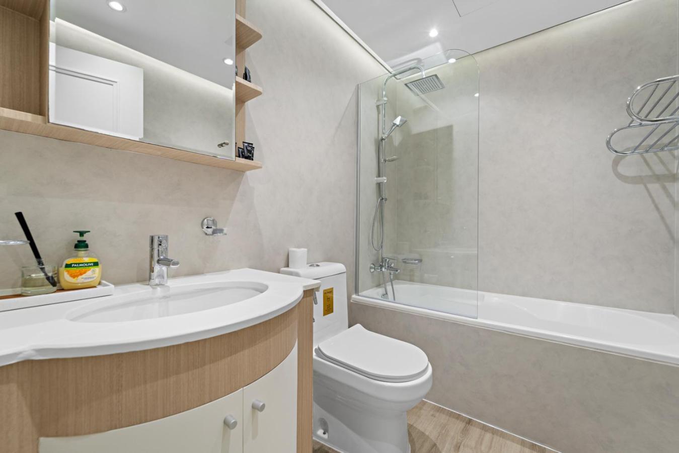 Stunning 2-bedroom Travo * Dubai