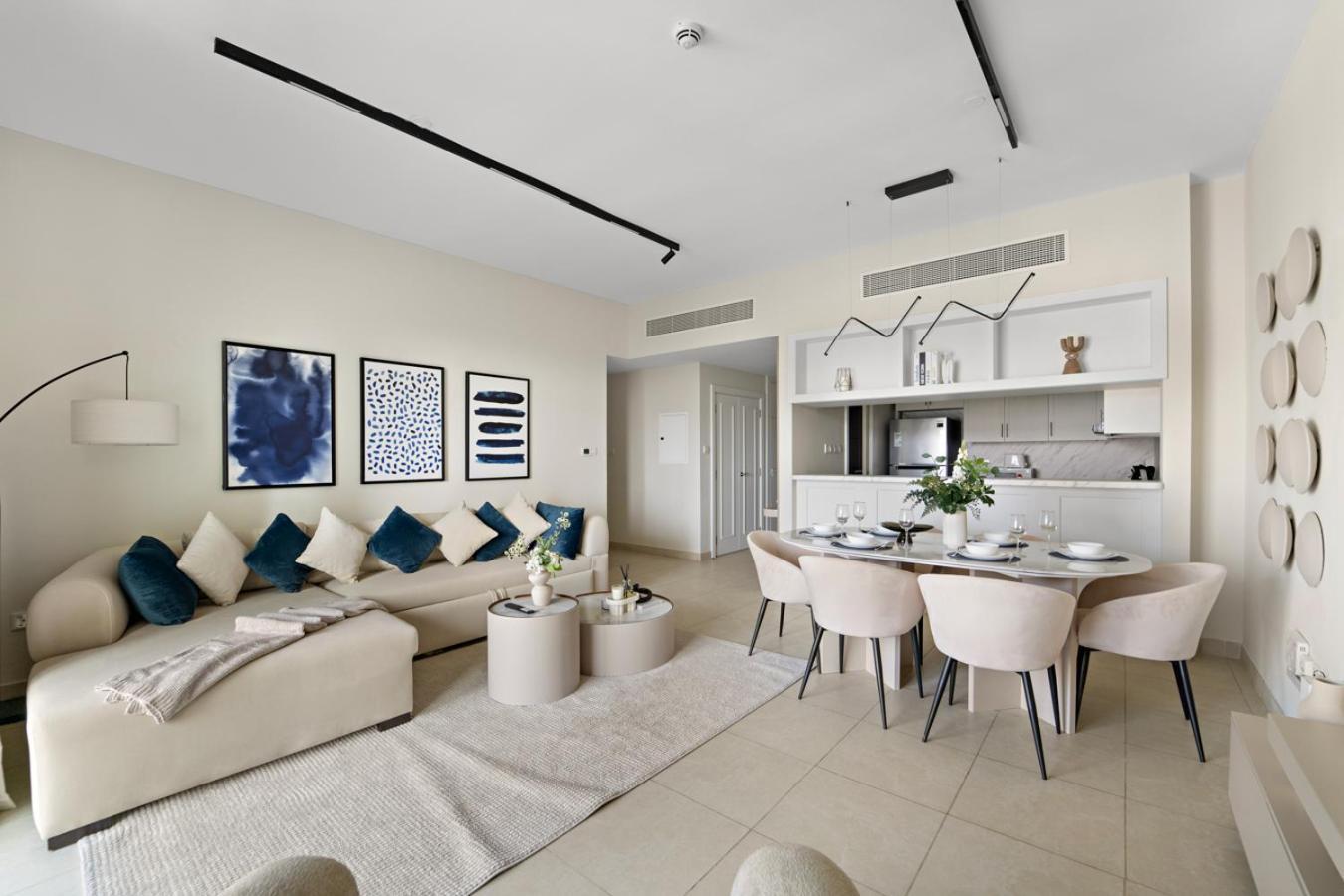 Stunning 2-bedroom Travo Dubai