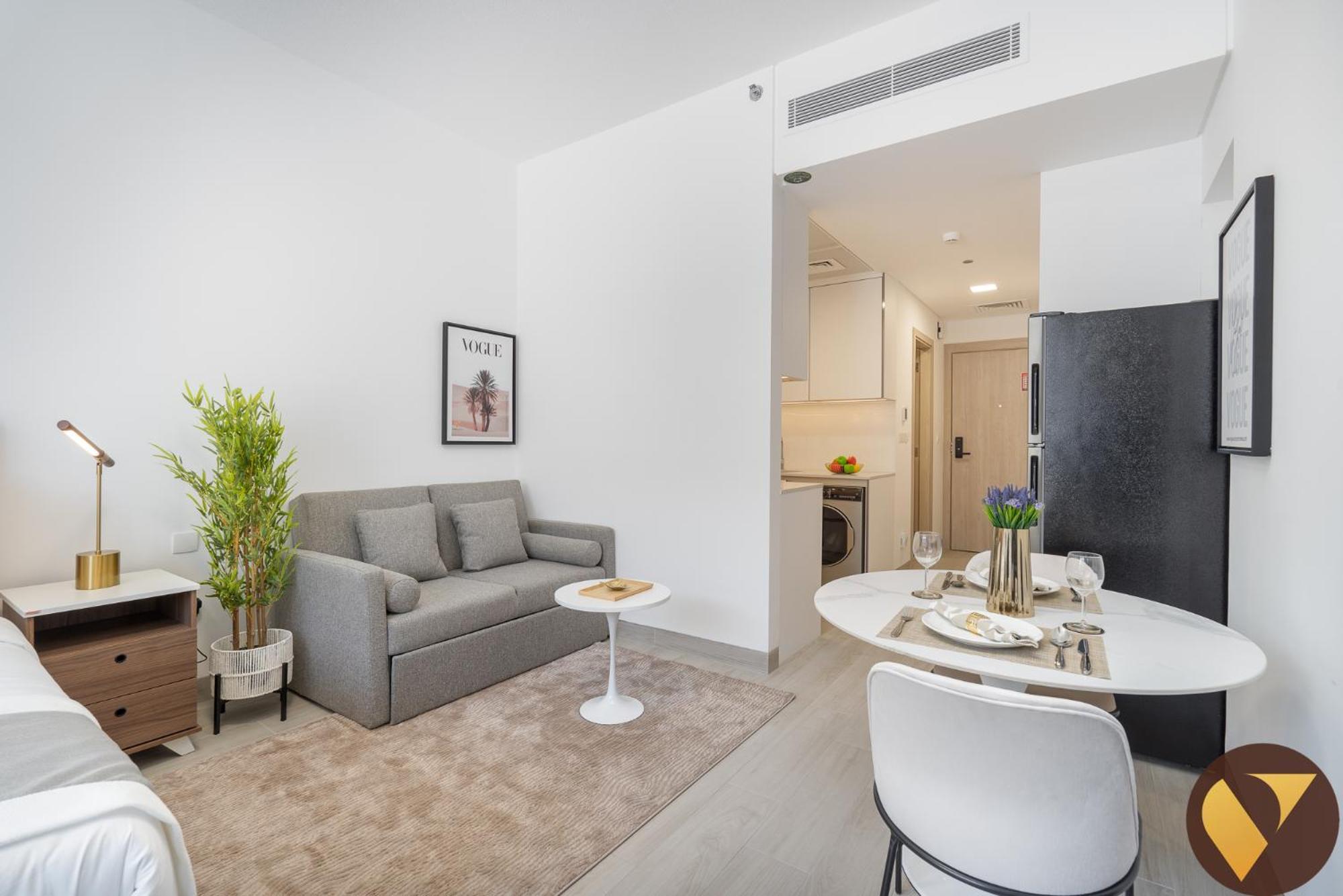 Apartment Vogue Luma22 Jvc 5 Mins Circle Mall & 12 Mins Emirates Mall Dubai