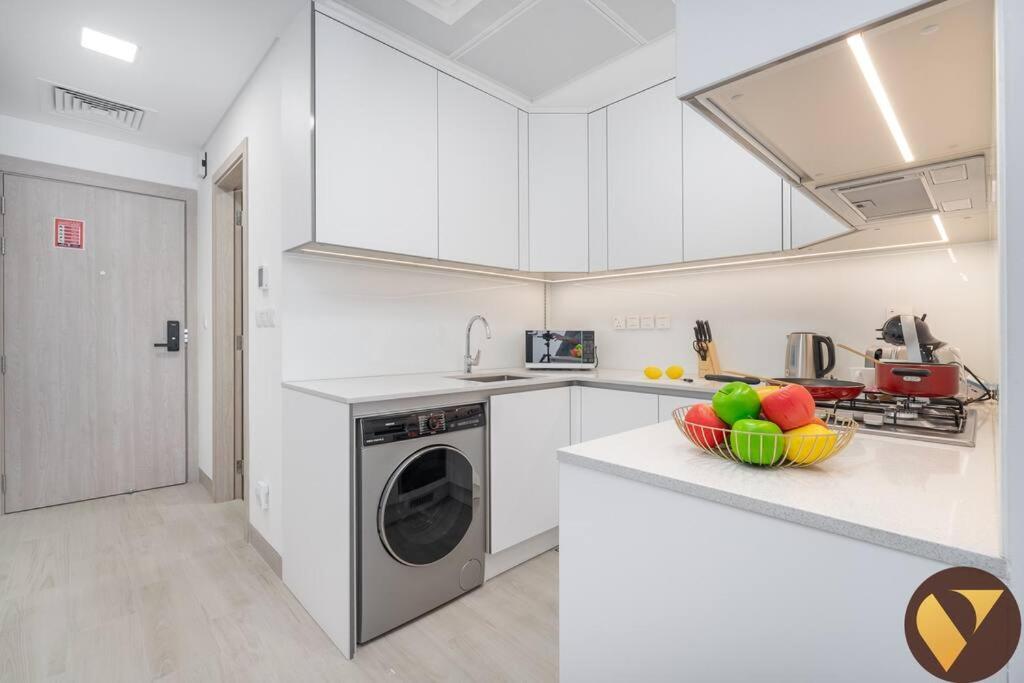Vogue Luma22 Jvc 5 Mins Circle Mall & 12 Mins Emirates Mall Apartment Dubai