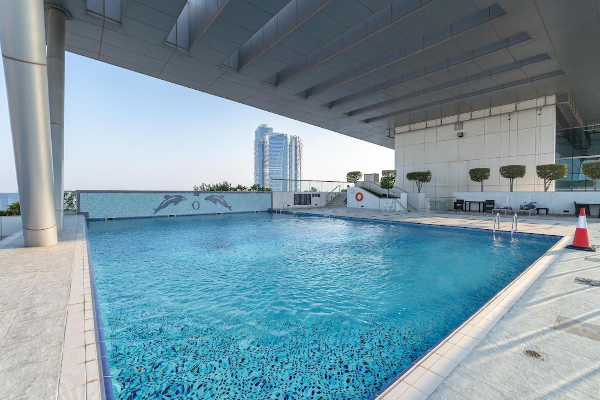 Awesome 1-bedroom Perfect For 4 In Business Bay *