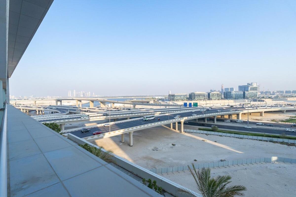 Awesome 1-bedroom Perfect For 4 In Business Bay Apartment *