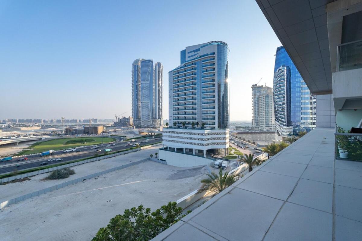 Awesome 1-bedroom Perfect For 4 In Business Bay Apartment