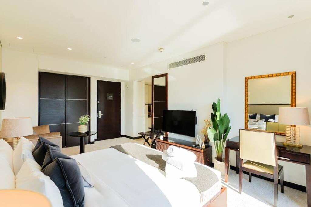 Magnificent Studio, Emaar Residences Marina Apartment Dubai