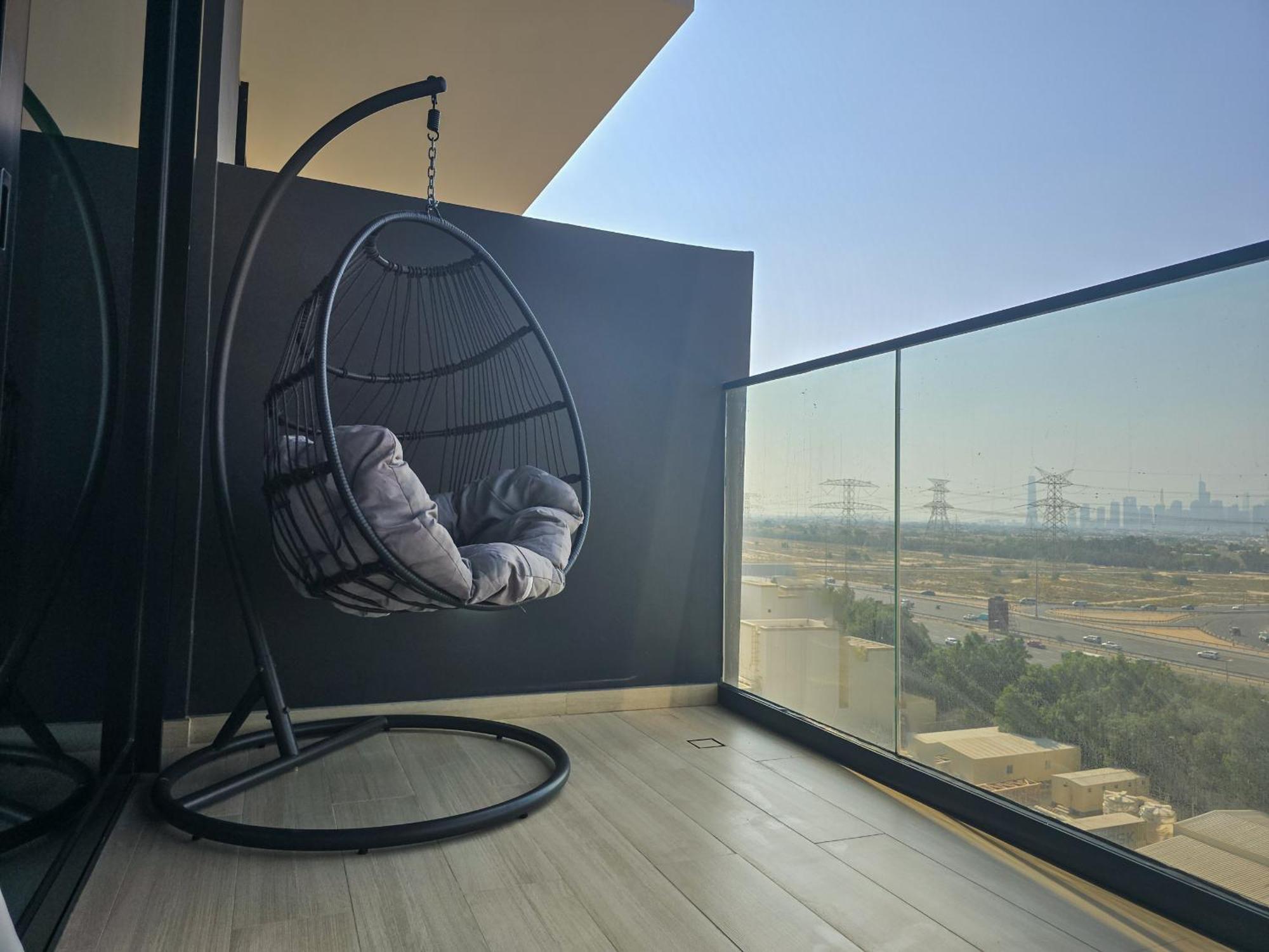 Easygo-serene 1bdr With Terrace Binghatti Corner Jvc