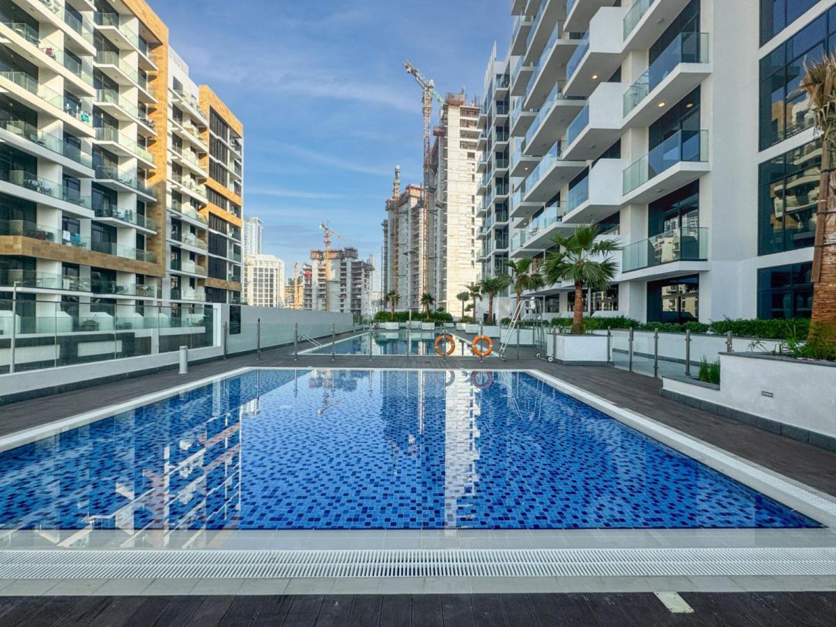 Cosy Azizi Riviera Retreat With Views Dubai