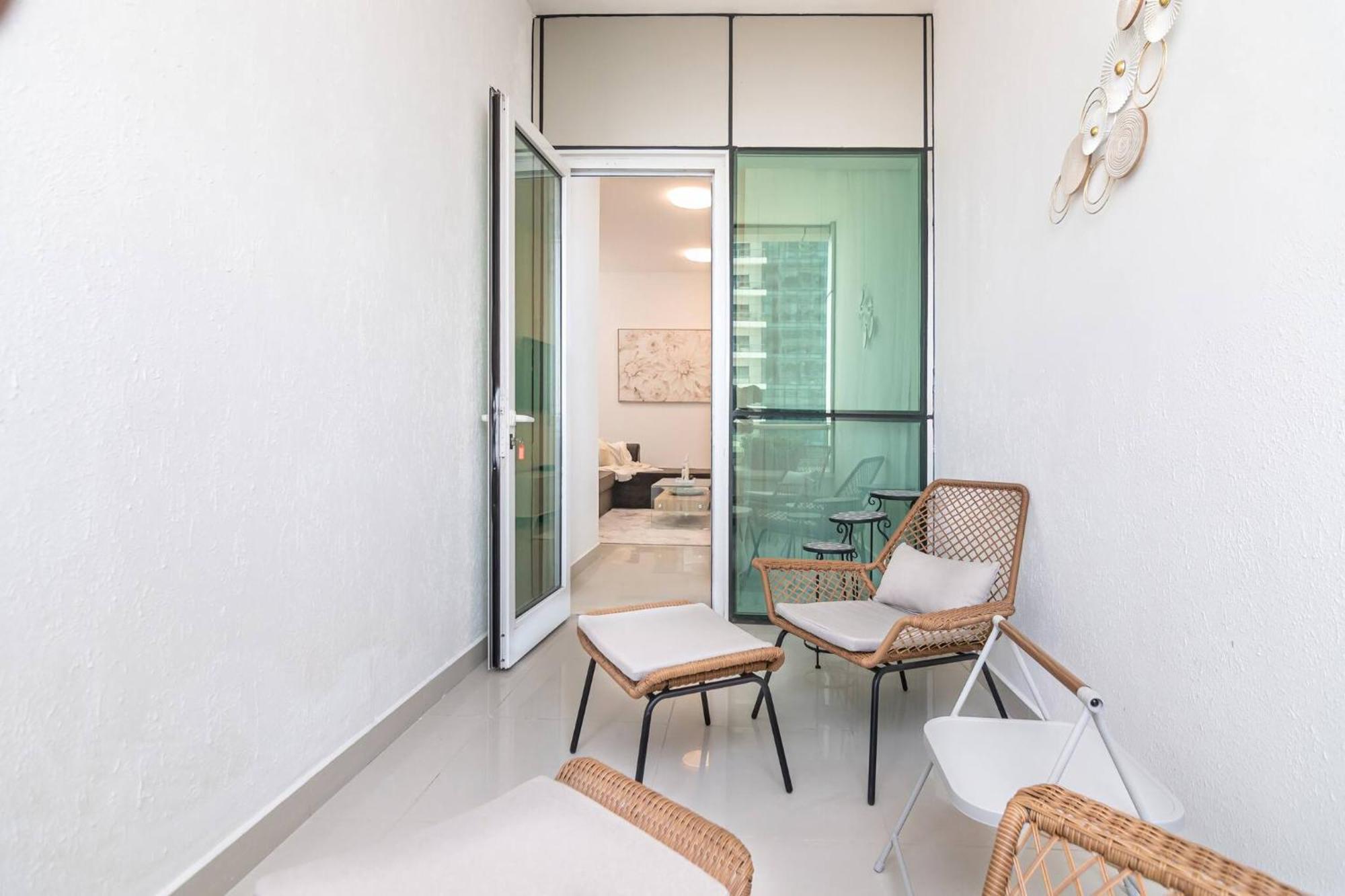 Apartment Spacious & Cosy 1br In Marina Dubai