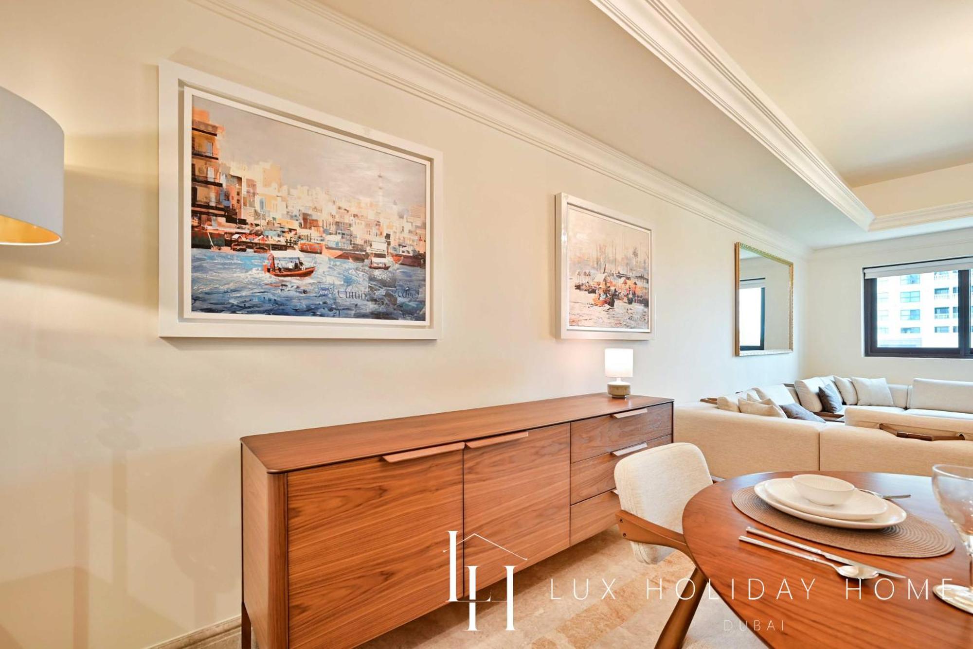 Lux The Elegant Fairmont Palm