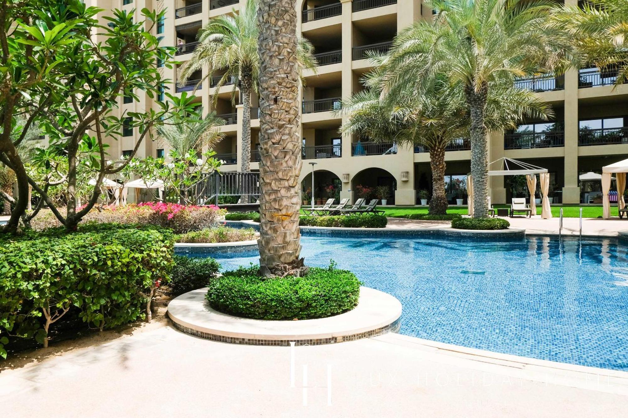 Lux The Elegant Fairmont Palm