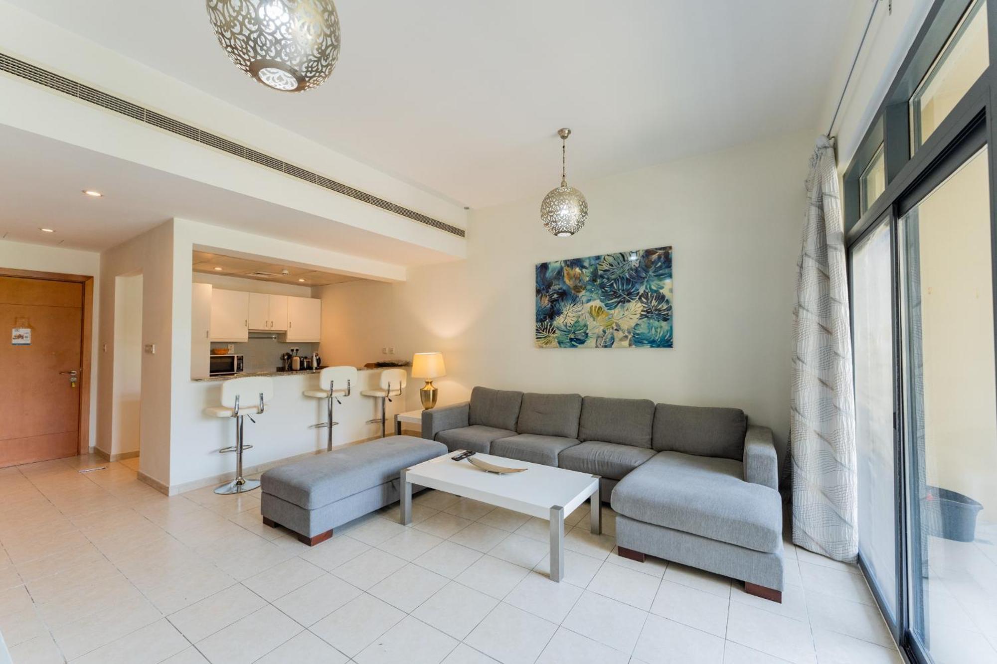 Elegant 3 Bedroom In Al Nakheel Greens By Pk Holidays