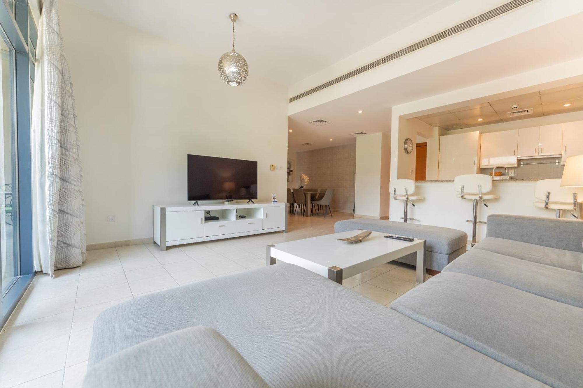 Elegant 3 Bedroom In Al Nakheel Greens By Pk Holidays Apartment