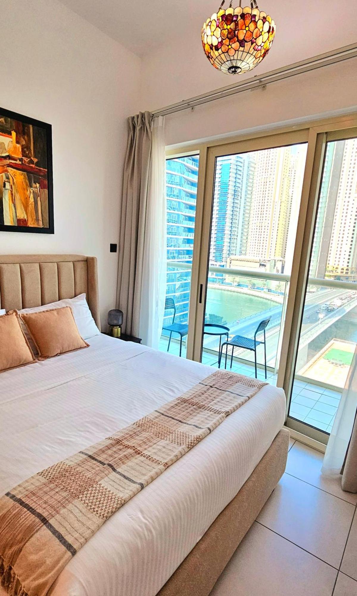 Apartment Exquisite Marina View 2 Bedrooms Near Metro And Marina Mall Dubai